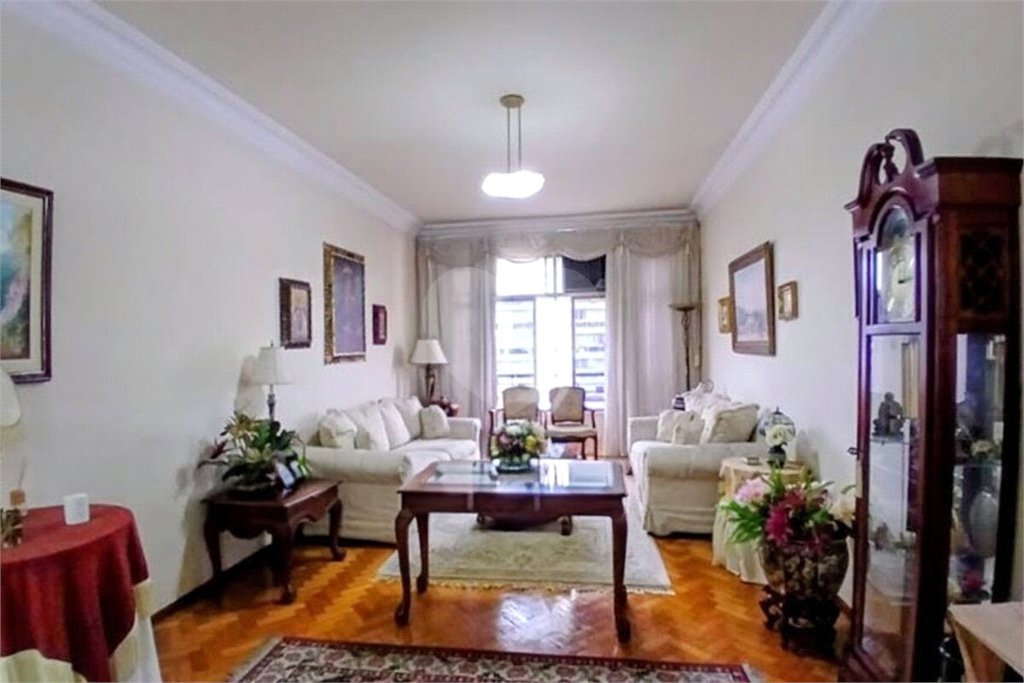 Apartamento à venda com 3 quartos, sendo 1 suíte,  em Tijuca, Rio de Janeiro, RJ