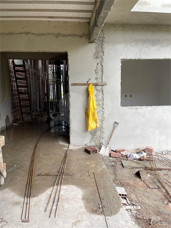 Casa à venda com 3 quartos, sendo 2 suítes, no condomínio Grand Park, Rio de Janeiro - RJ