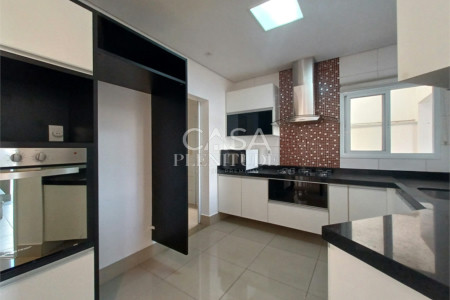 Casa em condomínio à venda com 3 suítes em Iporanga, Sorocaba, SP