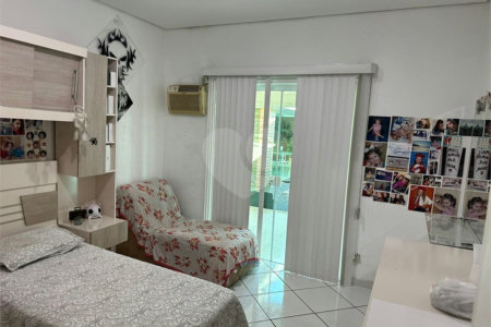 Casa à venda com 3 quartos, sendo 1 suíte,  no condomínio Vale do Lago, Sorocaba - SP