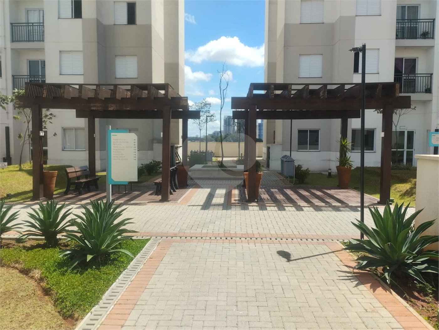 Apartamento à venda com 2 quartos em Parque Reboucas, São Paulo, SP