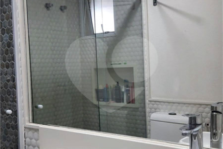 Apartamento à venda com 3 quartos, sendo 1 suíte, em Jardim Marajoara, São Paulo, SP