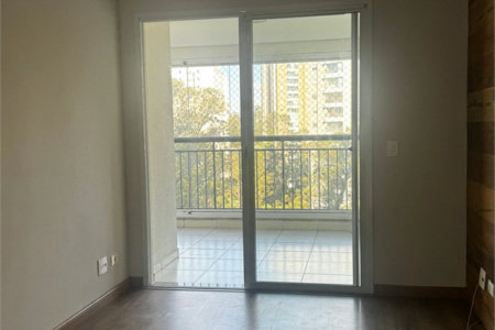 Apartamento para alugar com 3 quartos, sendo 1 suíte, em Parque Reboucas, São Paulo, SP