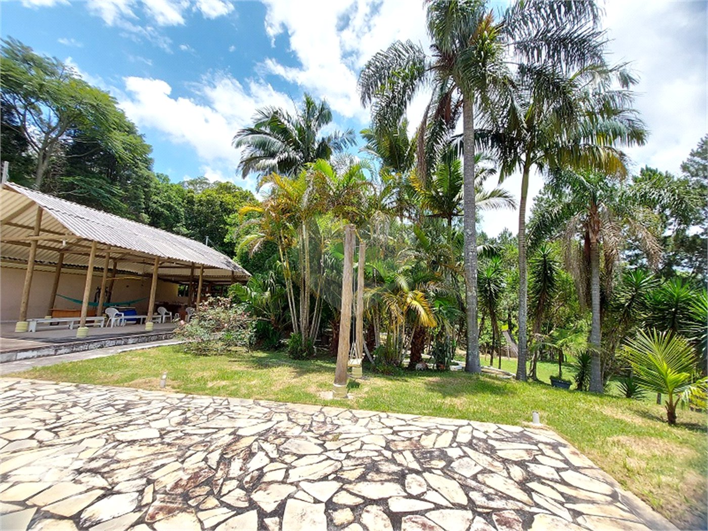 Casa à venda com 4 quartos, sendo 1 suíte, no Centro, Ibiúna, SP
