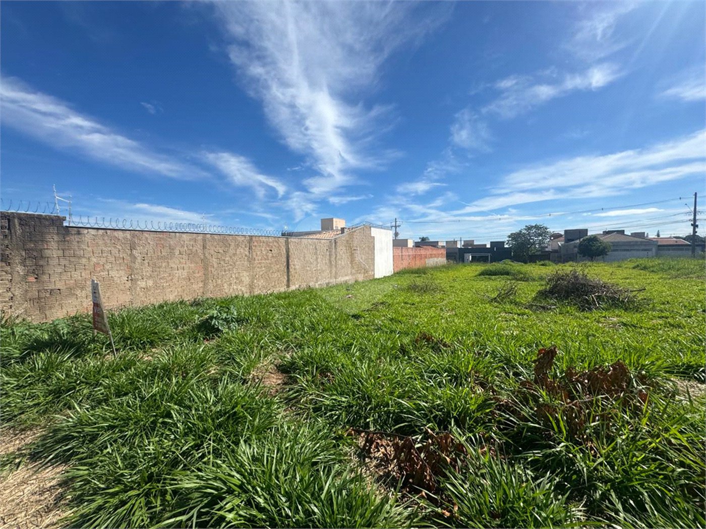 Terreno de 250m2, no Bairro Jardim Embaré, em São Carlos.