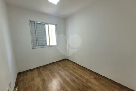 Apartamento à venda com 2 quartos em Vila Anastácio, São Paulo, SP