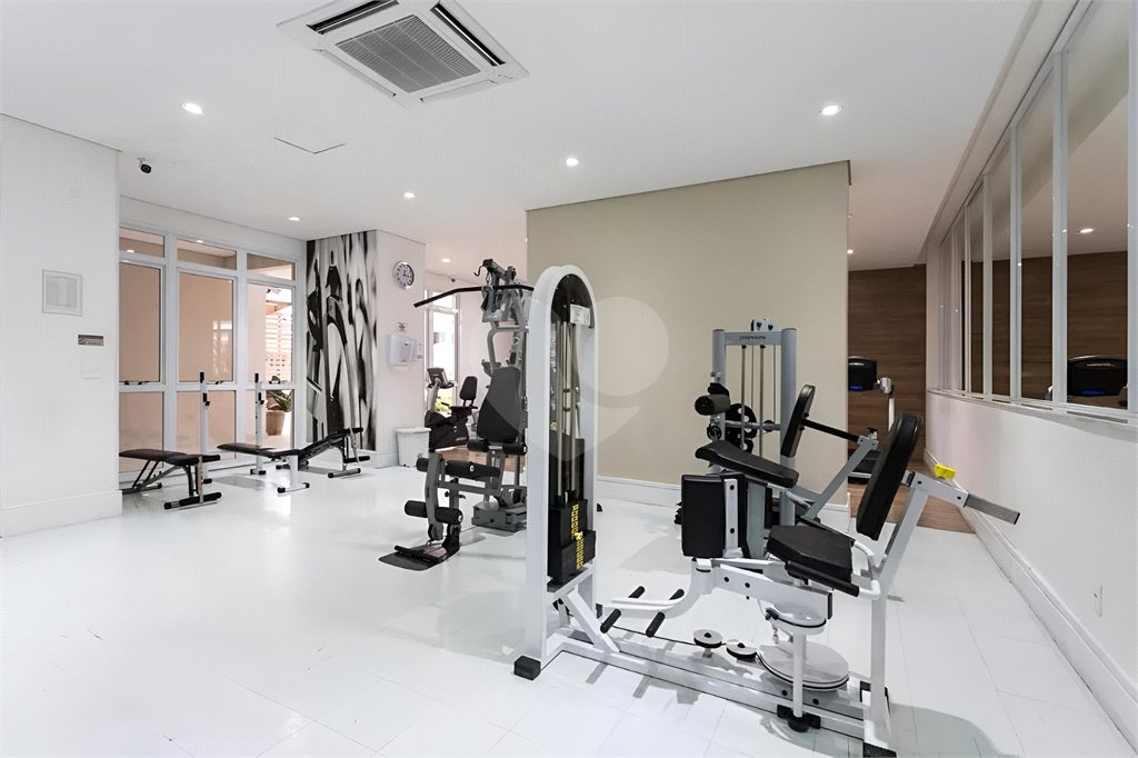 Apartamento à venda com 2 quartos, sendo 1 suíte,  em Vila Olímpia, São Paulo, SP