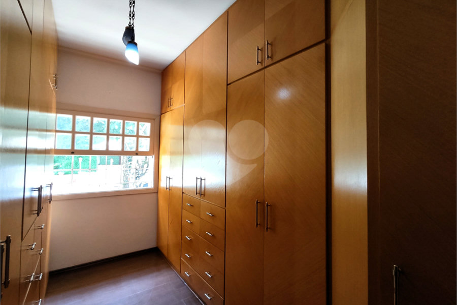 Casa à venda com 3 suítes no condomínio Residencial Jardim Itatinga, São Paulo - SP