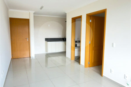 Apartamento à venda com 1 suíte em Atibaia Jardim, Atibaia, SP