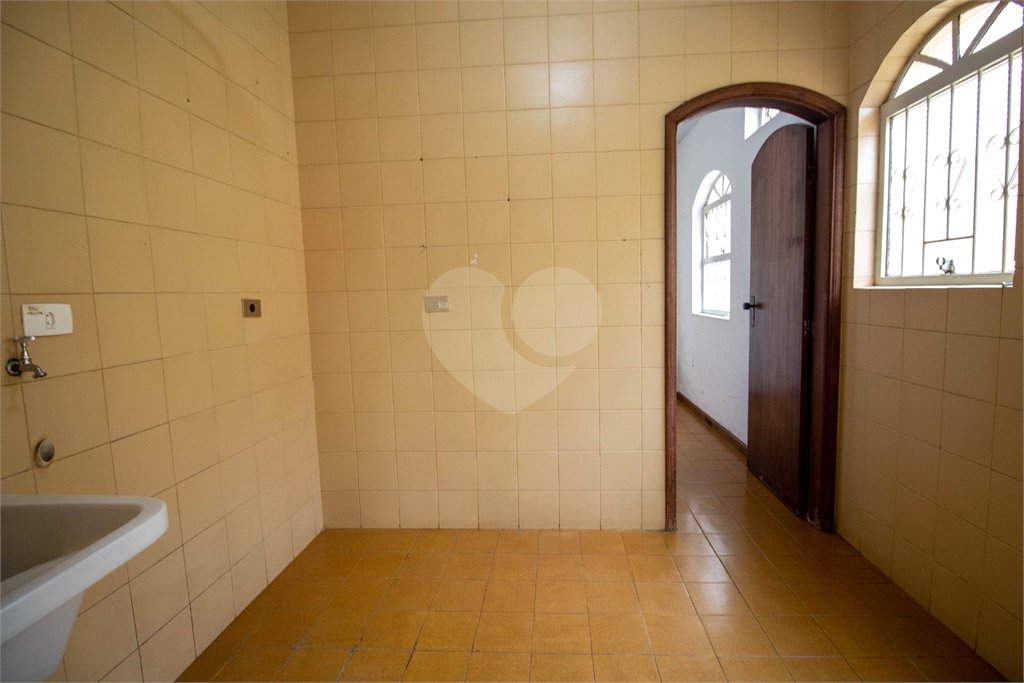 Casa à venda ou para alugar com 4 quartos, sendo 1 suíte, no Centro, São Roque, SP