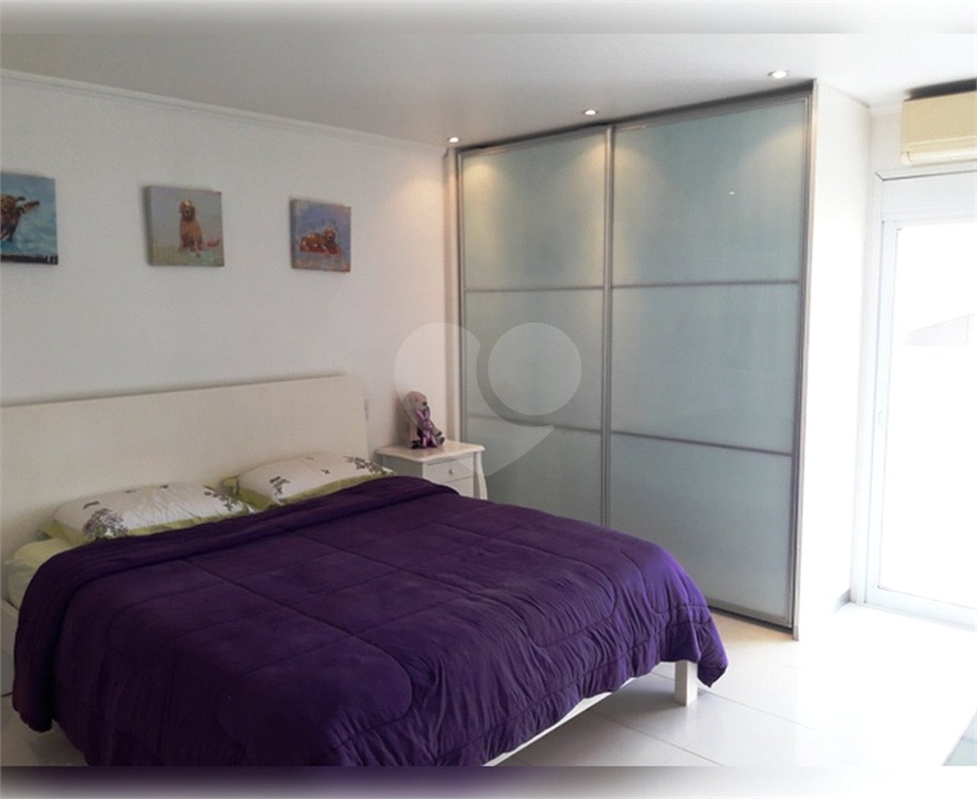 Casa à venda com 4 quartos, sendo 3 suítes, em Santana, São Paulo, SP