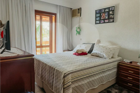 Casa à venda com 4 suítes no condomínio Monte Belo, Salto - SP