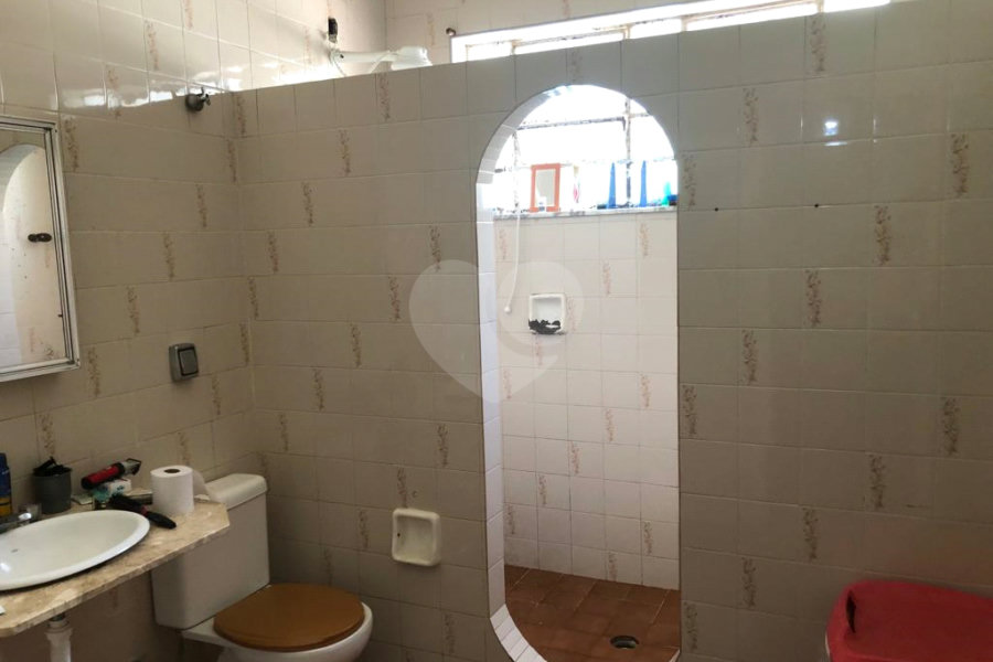 Casa à venda com 4 quartos, sendo 1 suíte,  em Morumbi, São Paulo, SP