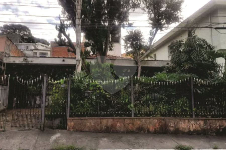 Casa Térrea à venda com 4 quartos, sendo 1 suíte, em Freguesia do Ó, São Paulo, SP