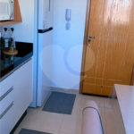 Apartamento de 2 quartos, mobiliado, à venda no bairro de Arthur Alvim