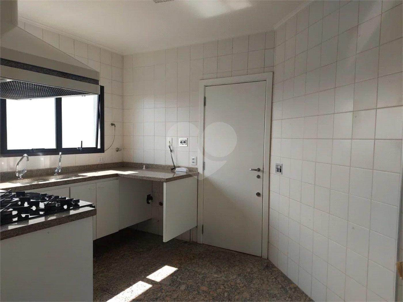 APARTAMENTO PARA LOCAÇÃO NA VILA LEOPOLDINA COM 03 DORM 1 SUITE E 02 VAGAS DE GARAGEM
