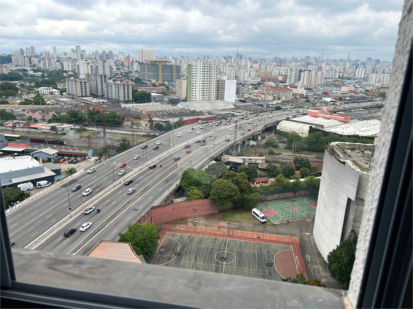 Apartamento de 40m² na Mooca para venda e locação - 2 dormitórios.