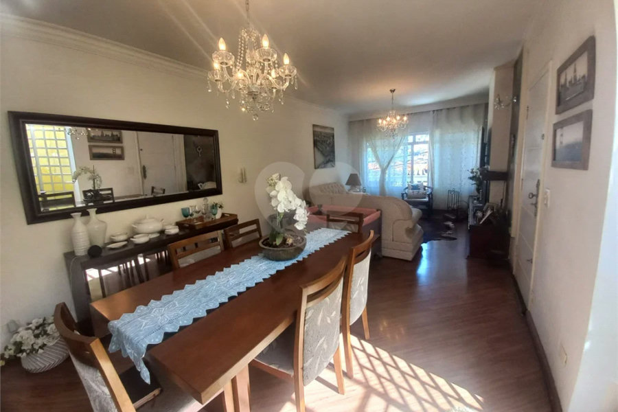 Sobrado com 2 Suítes na Região da Vila Santa Catarina!!!