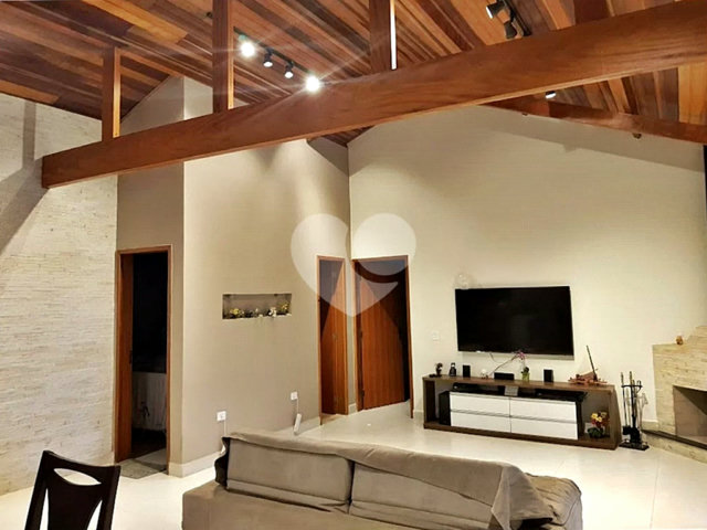 Casa à venda ou para alugar com 3 suítes no condomínio Jardim da Montanha I, Mairiporã - SP