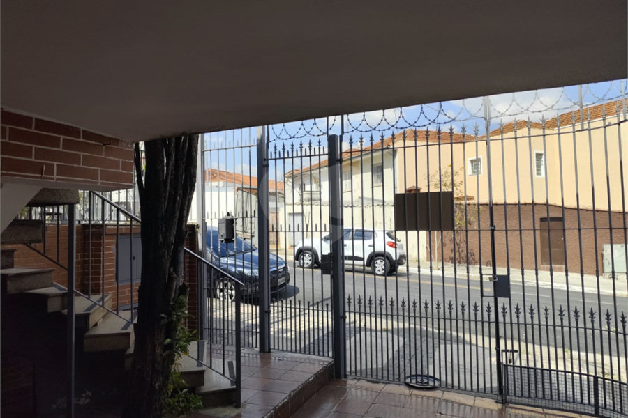 Sobrado à venda com 2 quartos em Vila Nivi, São Paulo, SP