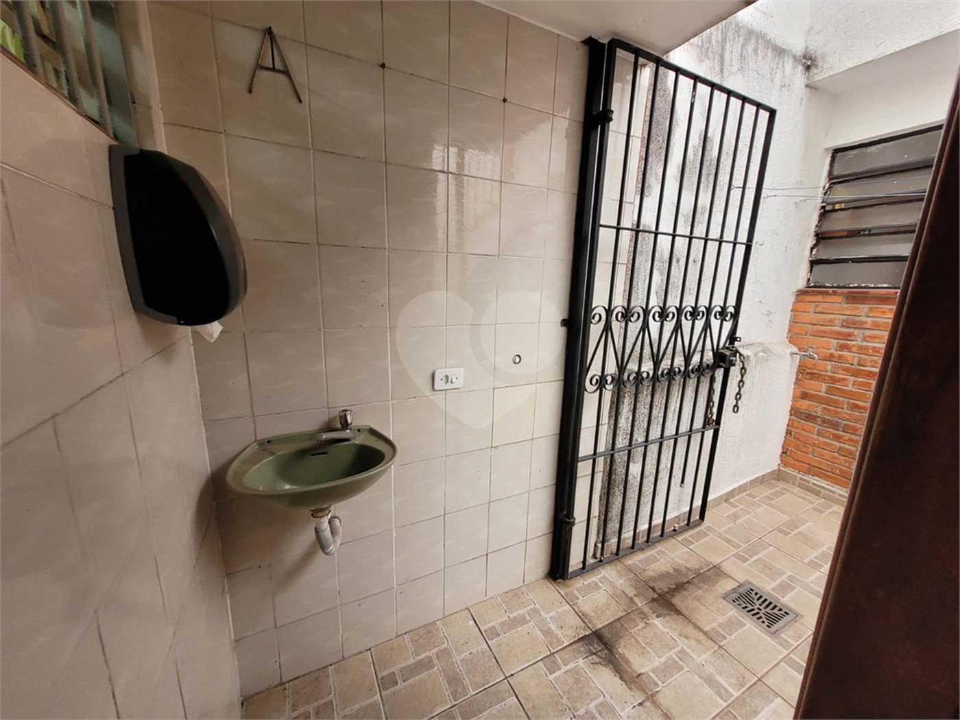 Sobrado à venda com 2 quartos em Jardim Mangalot, São Paulo, SP