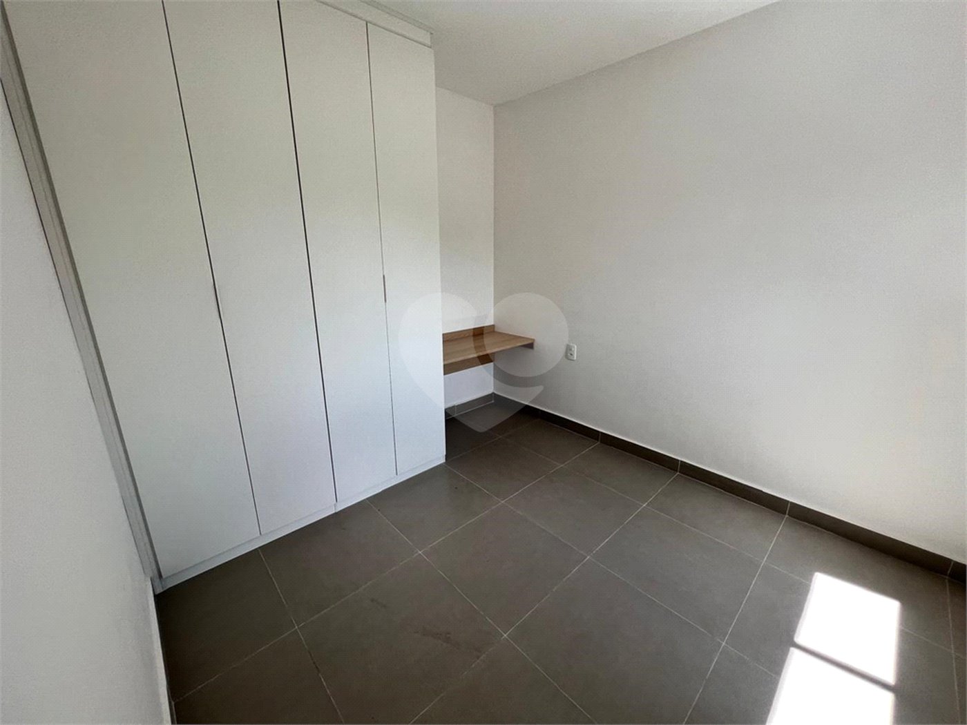 Apartamento à venda com 2 quartos, sendo 1 suíte, em Jardim Maria José, Votorantim, SP