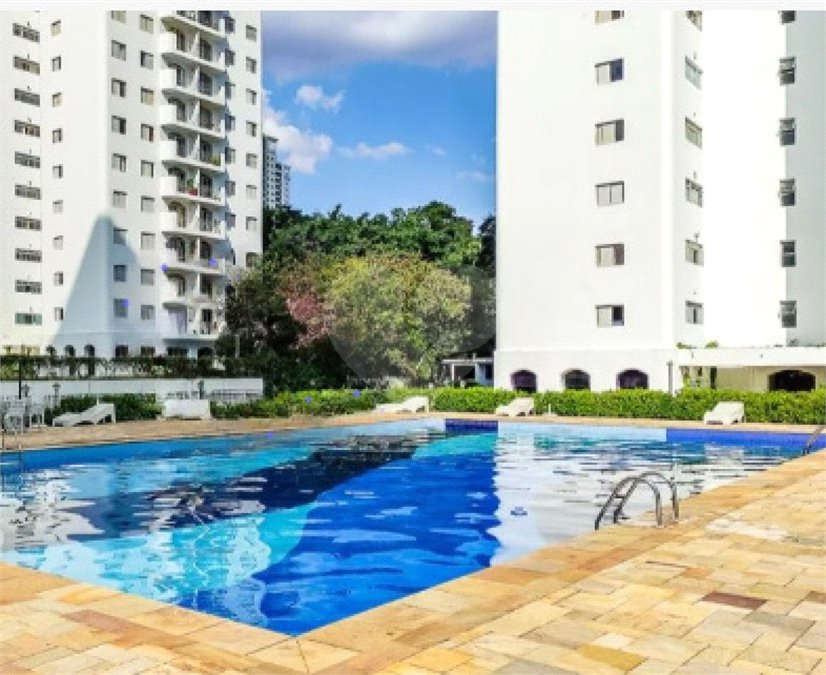 Apartamento para alugar com 3 quartos em Vila Suzana, São Paulo, SP