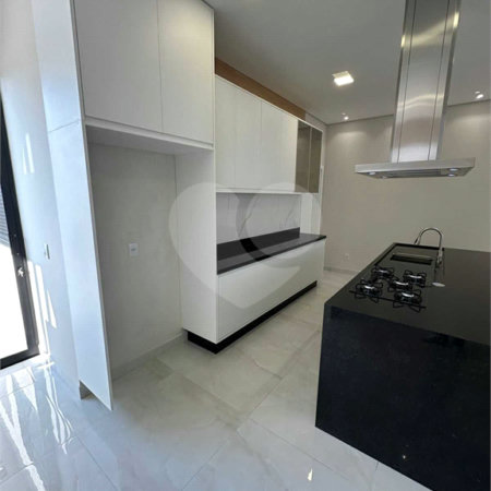 Casa à venda com 3 suítes no condomínio Condomíno Helena Maria, Sorocaba - SP