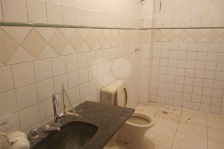 Chácara à venda com 7 quartos, sendo 3 suítes, em Saboó, São Roque, SP