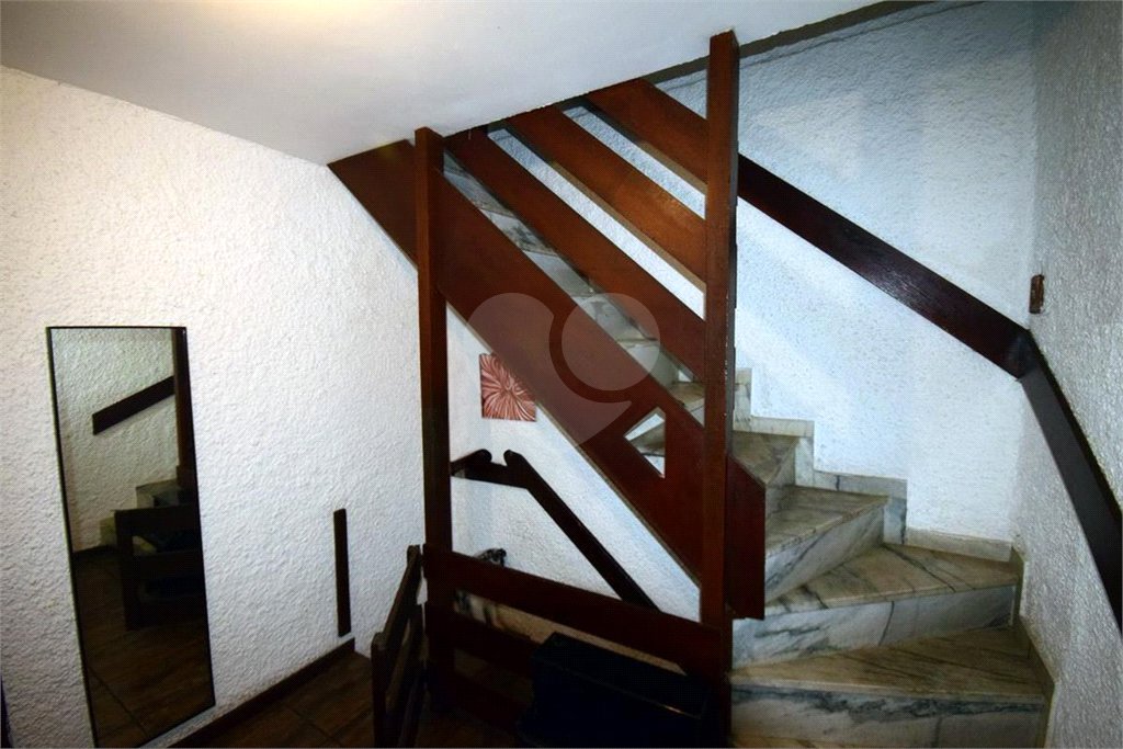 Casa à venda com 5 quartos, sendo 1 suíte, no condomínio Vivendas, Rio de Janeiro - RJ