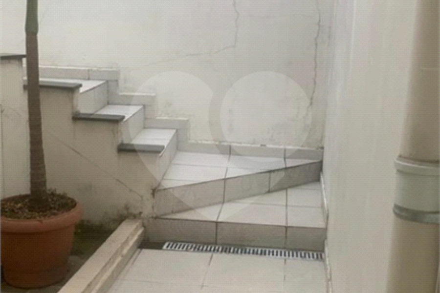 Sobrado à venda com 4 quartos, sendo 1 suíte, em Tremembé, São Paulo, SP