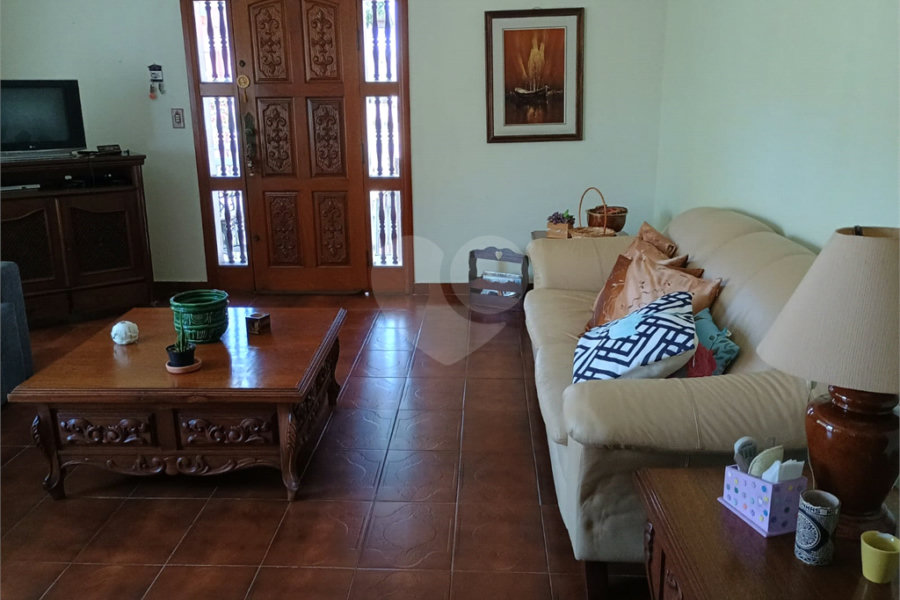 Casa à venda com 3 quartos, sendo 1 suíte,  em Tremembé, São Paulo, SP
