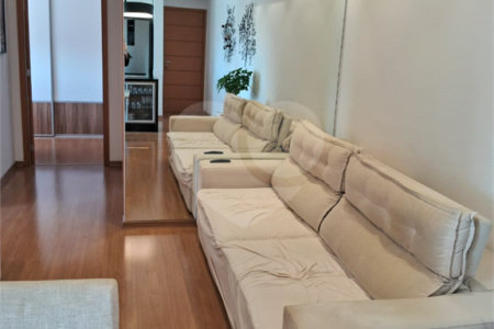 Apartamento à venda com 2 quartos, sendo 1 suíte,  no Centro, Mogi das Cruzes, SP