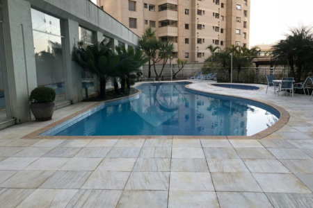 Apartamento à venda com 3 suítes em Vila Suzana, São Paulo, SP
