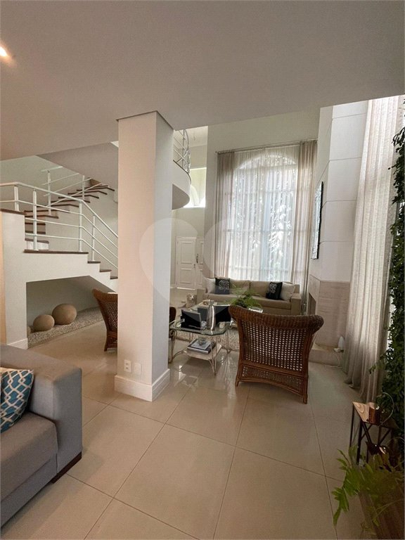 Casa à venda com 3 suítes no condomínio Villagio Di Verona, Vinhedo - SP