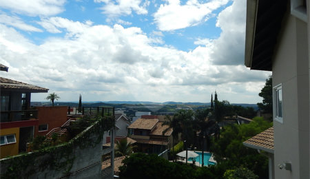 Casa à venda com 3 quartos, sendo 1 suíte,  no condomínio Alpes de Vinhedo, Vinhedo - SP