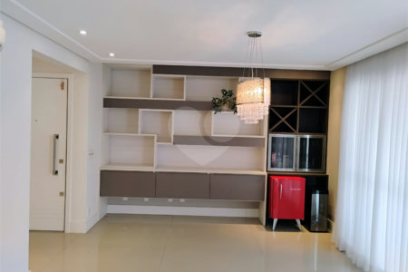Apartamento à venda com 3 quartos, sendo 1 suíte, no Centro, São Bernardo do Campo, SP