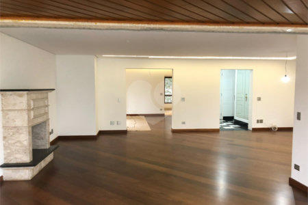 Apartamento à venda com 4 suítes em Vila Suzana, São Paulo, SP