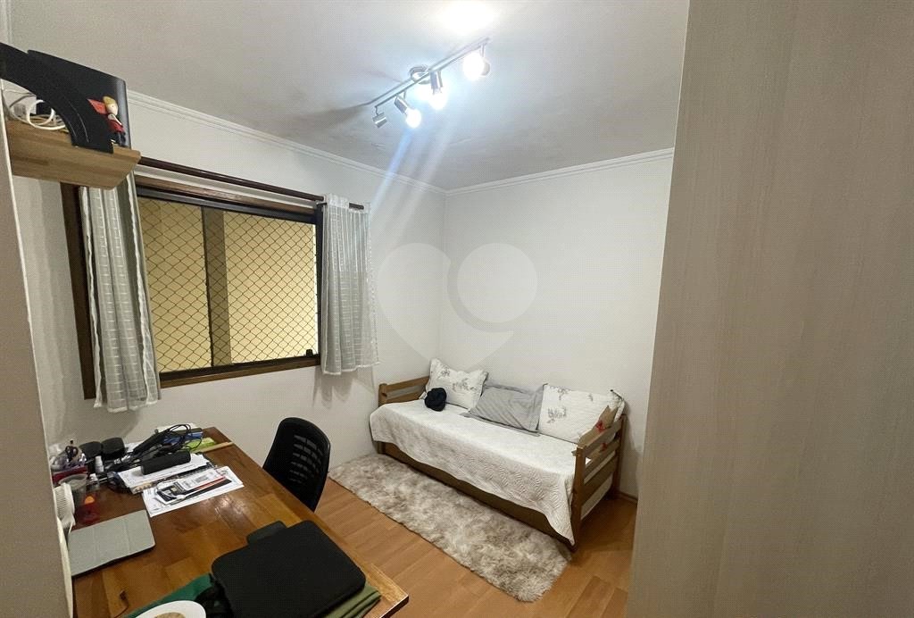 Casa à venda com 3 quartos, sendo 1 suíte, no condomínio Beatriz, São Paulo - SP