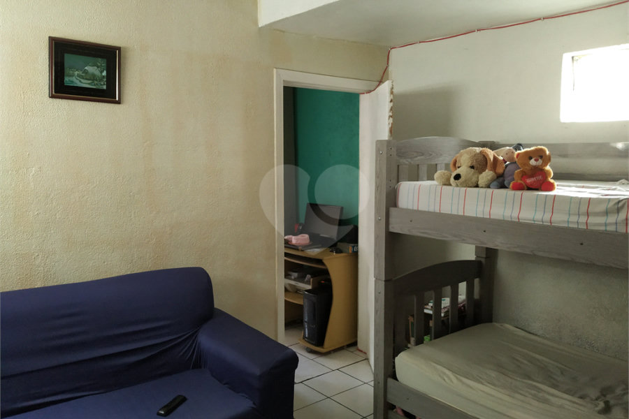 Sobrado à venda com 3 quartos em Chora Menino, São Paulo, SP