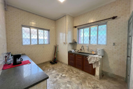 Casa com 4 dormitórios para alugar, 335 m² por R$ 21.181,12 - Gonzaga - Santos/SP