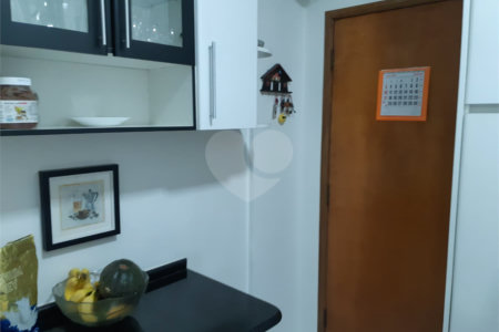 Apartamento à venda com 3 quartos, sendo 2 suítes, em Pinheiros, São Paulo, SP