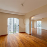 Apartamento à venda ou para alugar com 4 suítes em Alto da Boa Vista, São Paulo, SP
