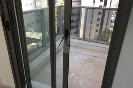 Apartamento à venda com 3 suítes em Campo Belo, São Paulo, SP