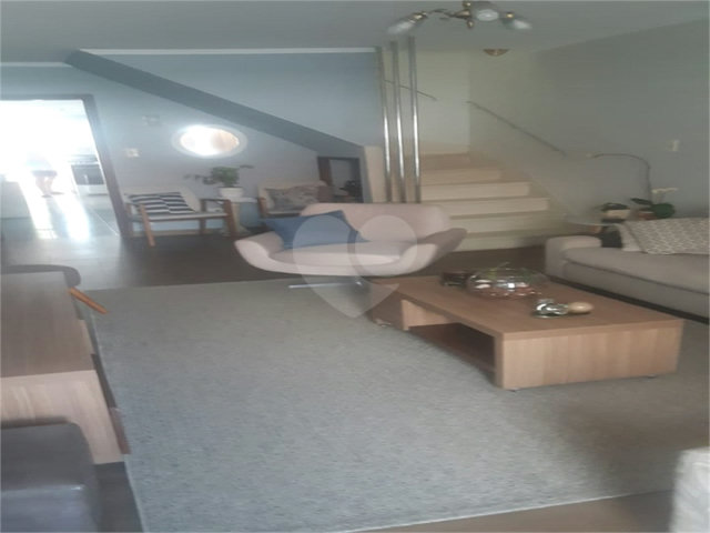 Sobrado à venda com 3 quartos em Vila Guilherme, São Paulo, SP