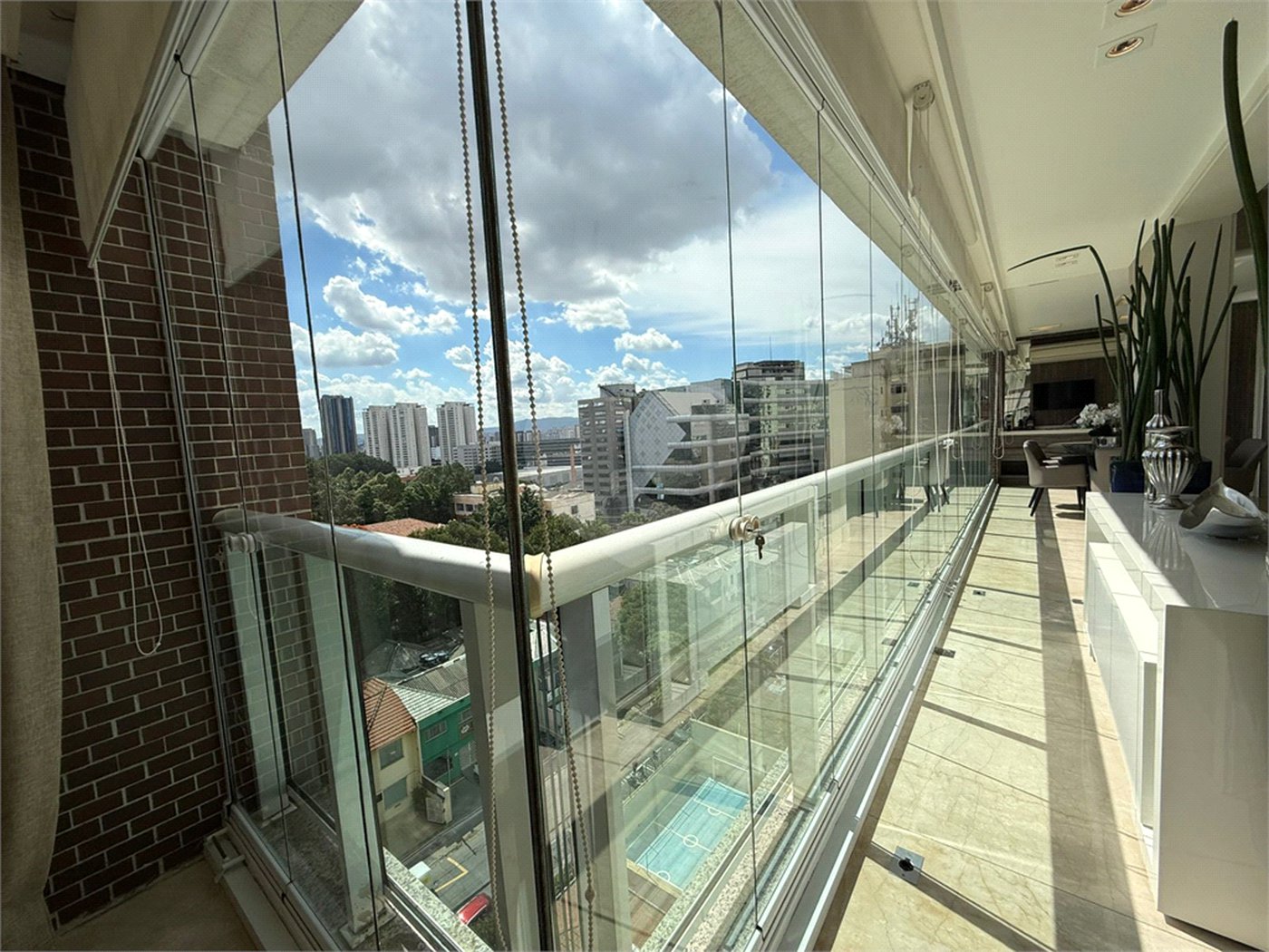 Apartamento à venda ou para alugar com 3 suítes em Perdizes, São Paulo, SP