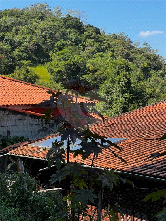 Casa à venda com 3 quartos, sendo 1 suíte, no Centro, Guararema, SP