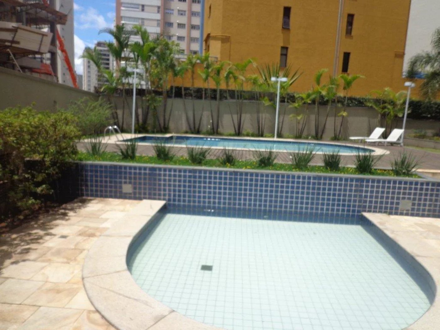 Apartamento à venda com 3 quartos, sendo 1 suíte,  em Jardim Londrina, São Paulo, SP