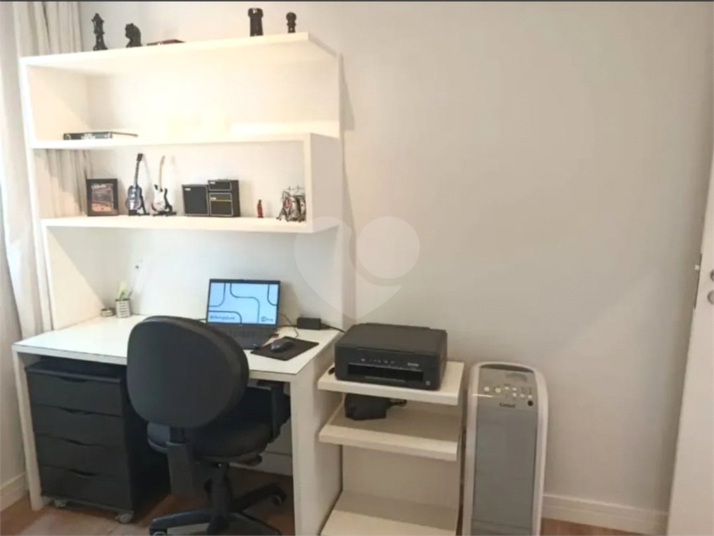 Apartamento à venda com 3 quartos, sendo 1 suíte, em Vila Gomes, São Paulo, SP