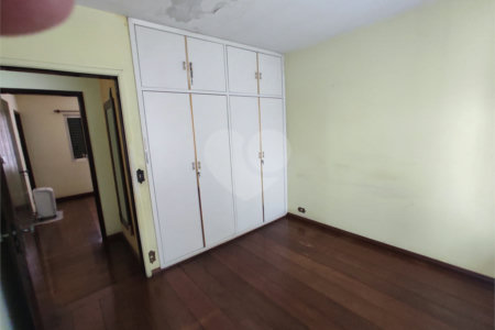 Casa à venda com 4 quartos, sendo 1 suíte, em Vila Galvão, Guarulhos, SP